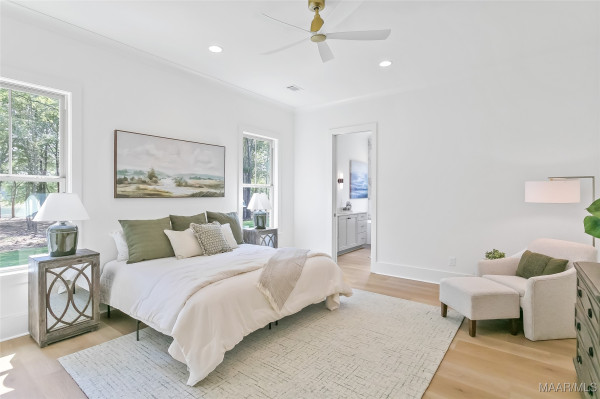 581 King's Meadow Street