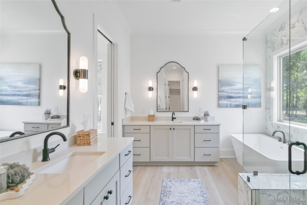 581 King's Meadow Street