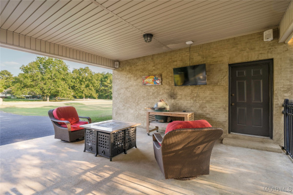 9134 Vaughn Road