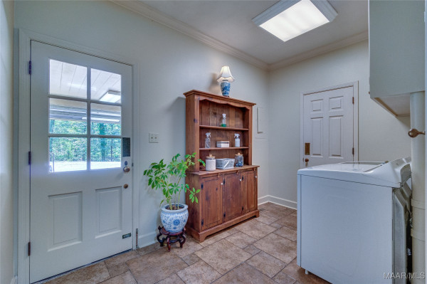 28030 Highway 31 . N