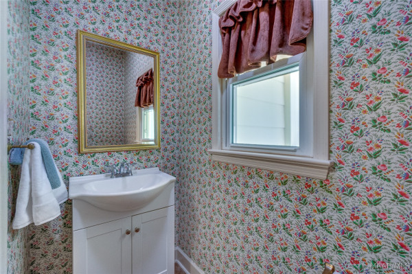 28030 Highway 31 . N