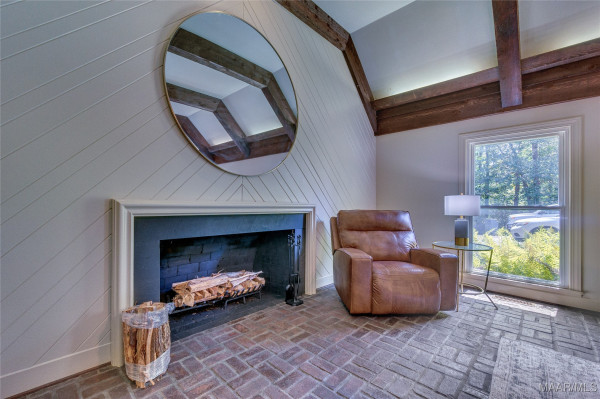 28030 Highway 31 . N