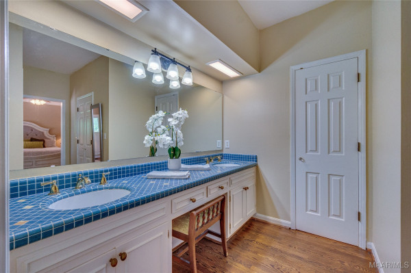 28030 Highway 31 . N