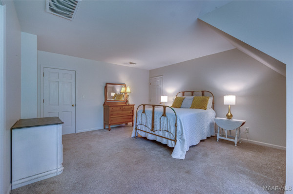 28030 Highway 31 . N