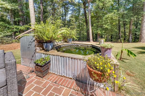 28030 Highway 31 . N