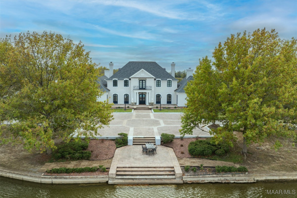 2290 Ray Thorington Road