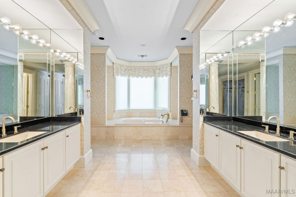 2290 Ray Thorington Road