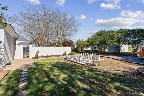 2290 Ray Thorington Road