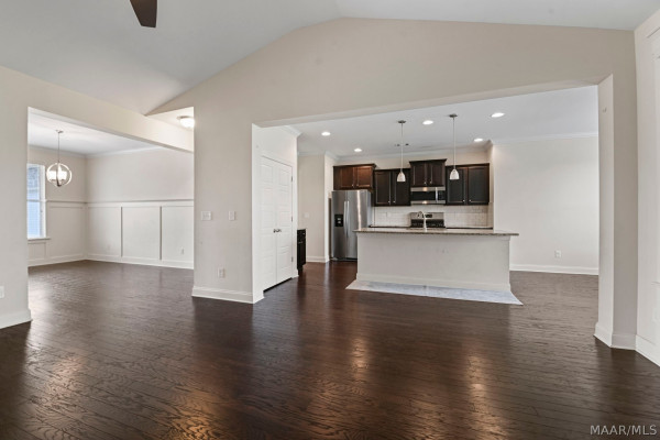 5531 Stapleton Drive
