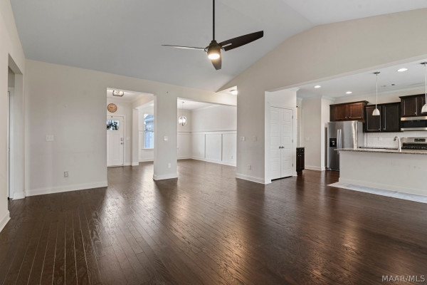 5531 Stapleton Drive