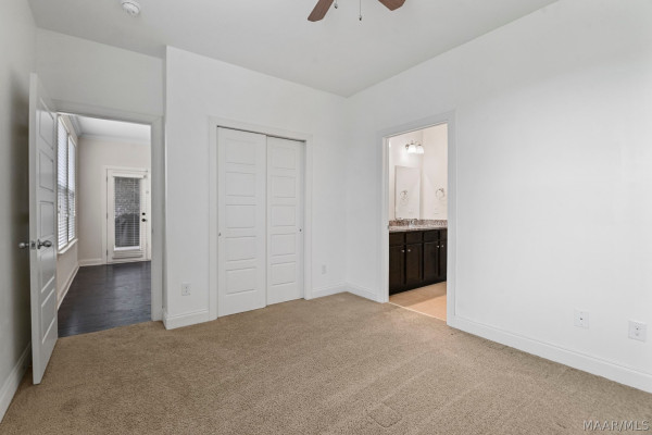 5531 Stapleton Drive