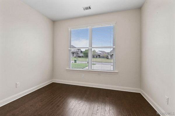 5531 Stapleton Drive