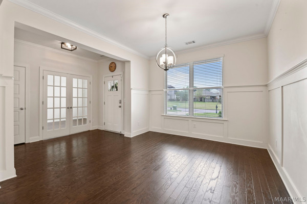 5531 Stapleton Drive