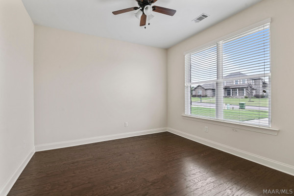 5531 Stapleton Drive