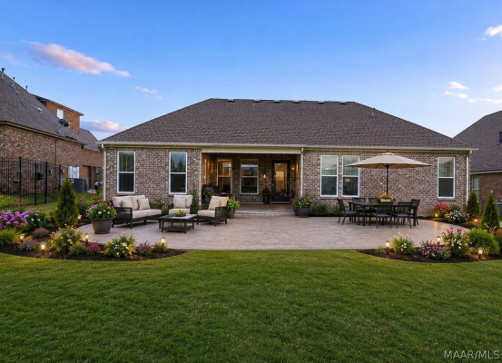 5531 Stapleton Drive