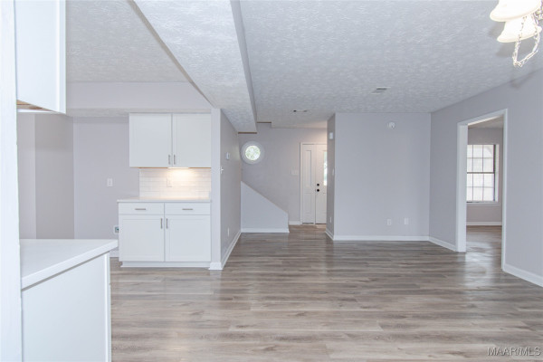 6307 Willow Glen Drive