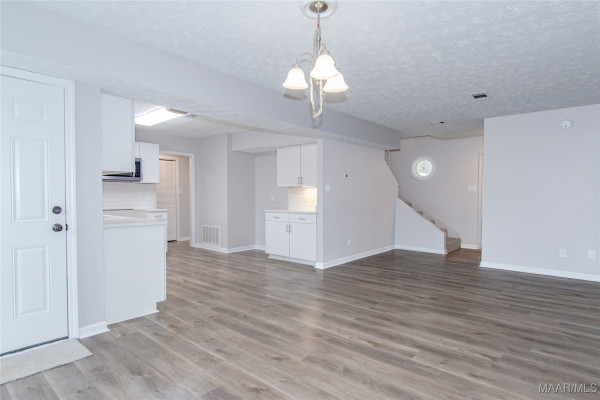 6307 Willow Glen Drive