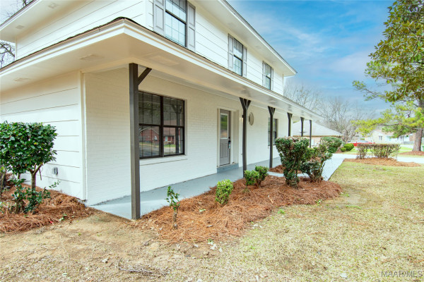 6307 Willow Glen Drive