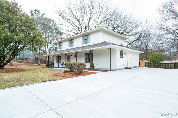 6307 Willow Glen Drive