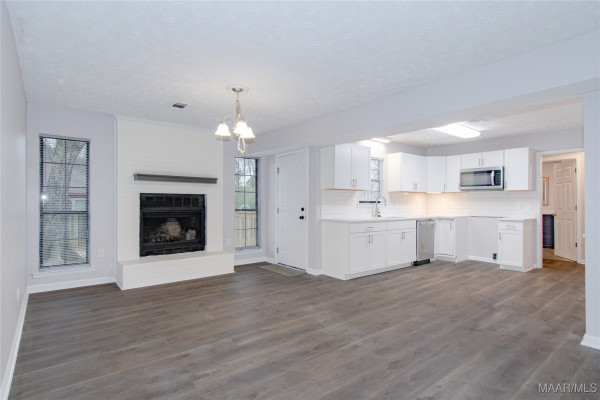 6307 Willow Glen Drive