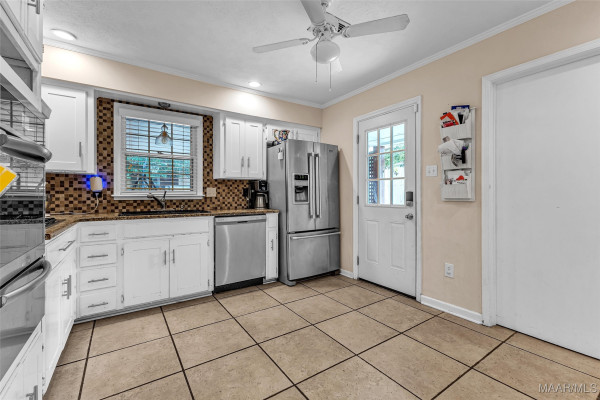 3844 Dalraida Place