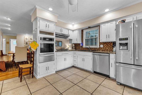 3844 Dalraida Place