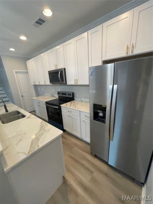 1212 Kenner Creek Circle