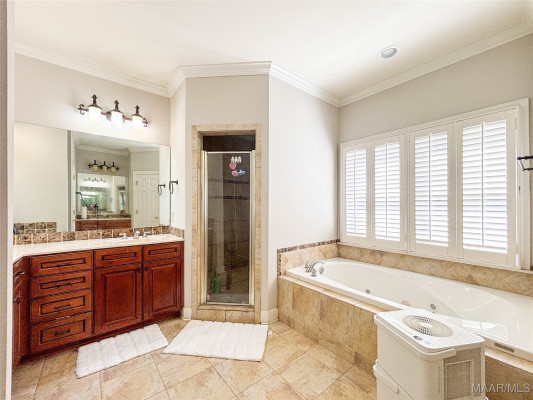 2221 WYNDGATE Drive