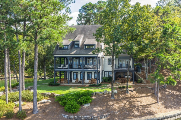 419 N Ridge .
