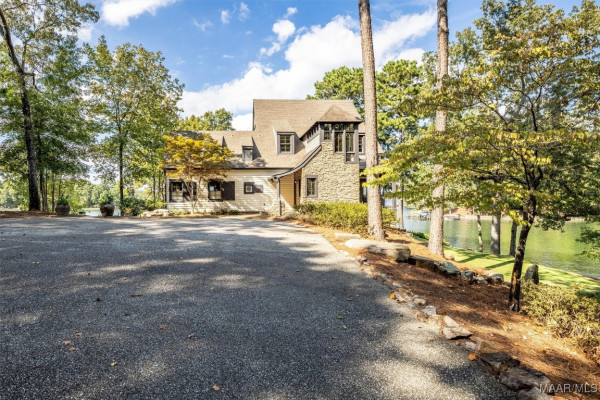 419 N Ridge .