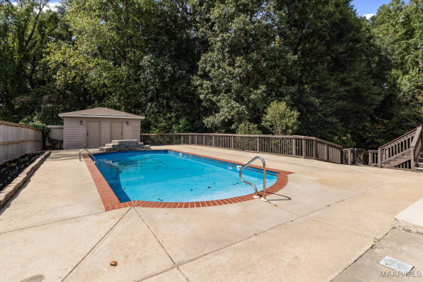 938 SILVER CREEK Circle