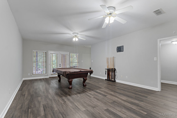 938 SILVER CREEK Circle