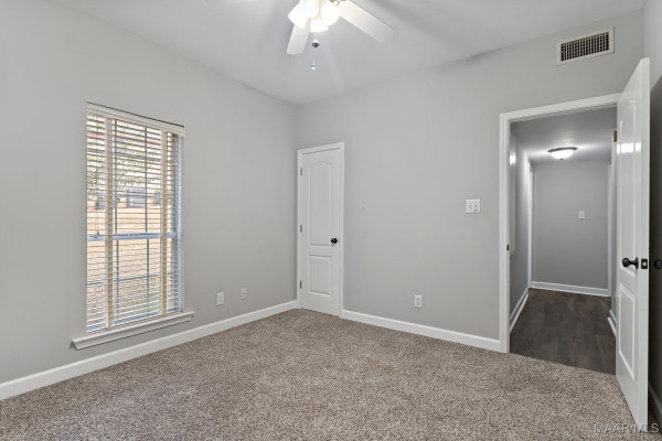 938 SILVER CREEK Circle