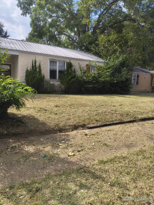 3324 W Tuskegee Circle