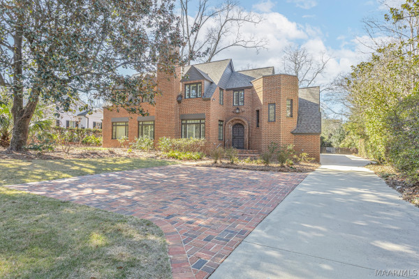 3382 Thomas Avenue