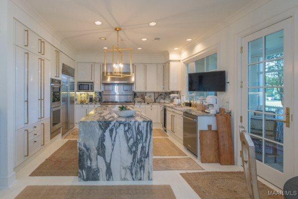 2436 Rosemont Place