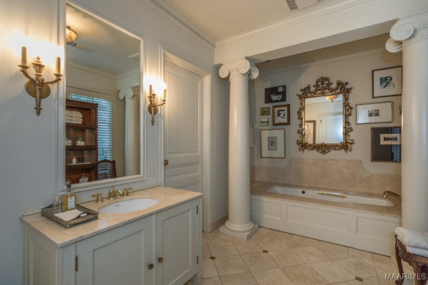 2436 Rosemont Place