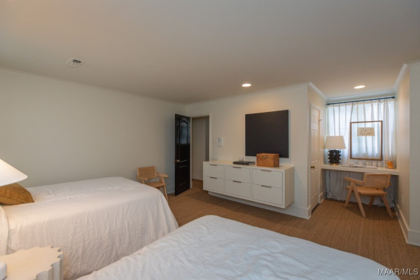 2436 Rosemont Place
