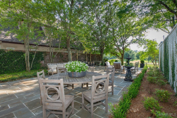 2436 Rosemont Place