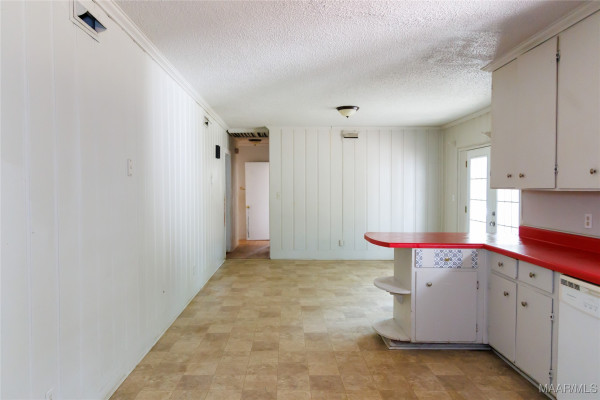 2722 Fairmont Road