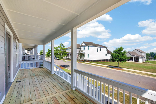 263 Crosslake Way