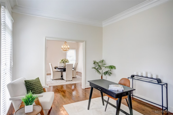 2811 Lansdowne Drive