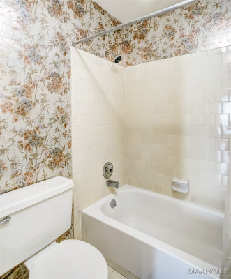 2811 Lansdowne Drive