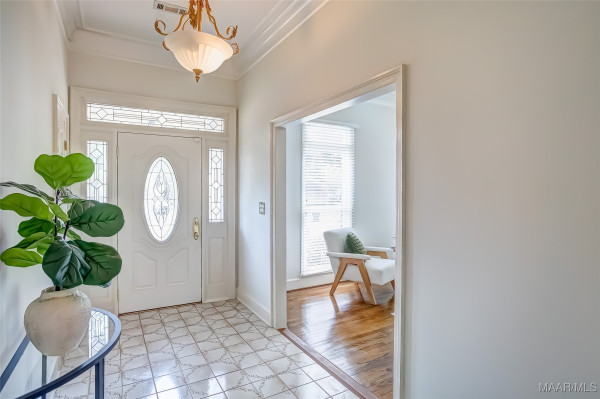 2811 Lansdowne Drive