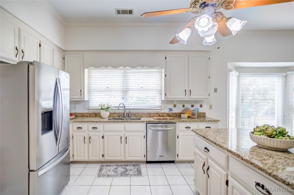 2811 Lansdowne Drive