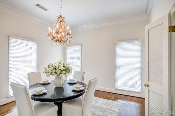 2811 Lansdowne Drive