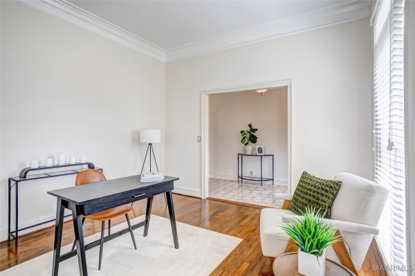 2811 Lansdowne Drive