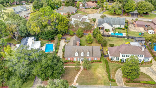 2811 Lansdowne Drive