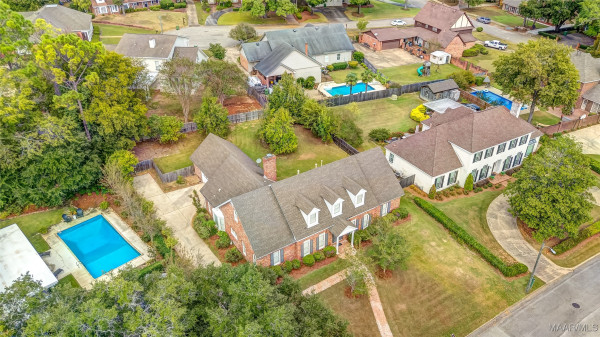 2811 Lansdowne Drive