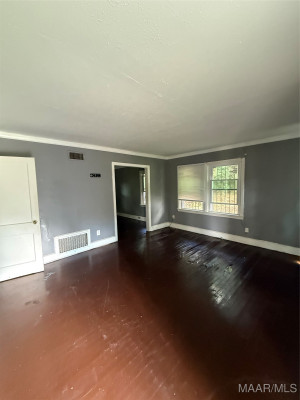 319 Boyce Street